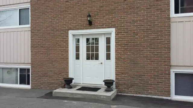 Two Bedroom Apartment - Photo 2