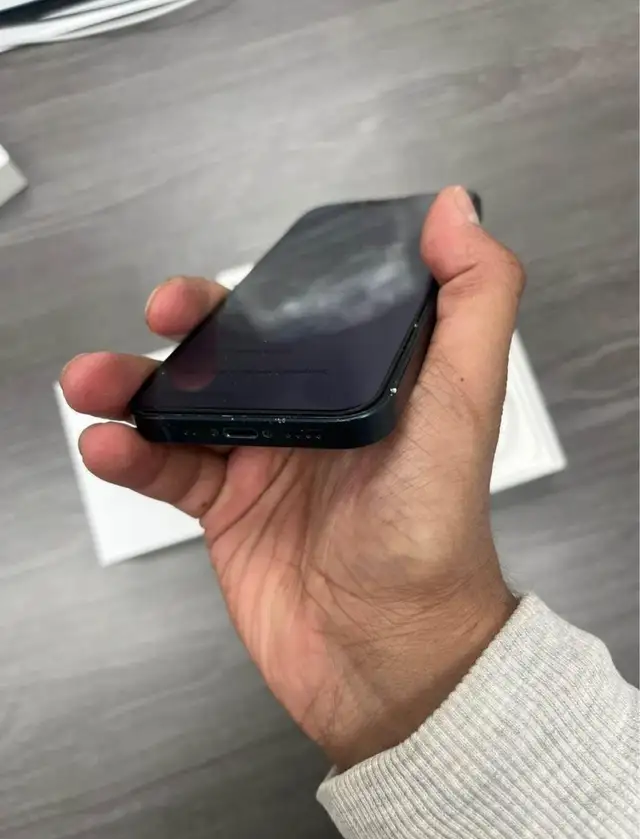 iPhone 13 mini 256gb Airpods/Charger/Delivery - Photo 6