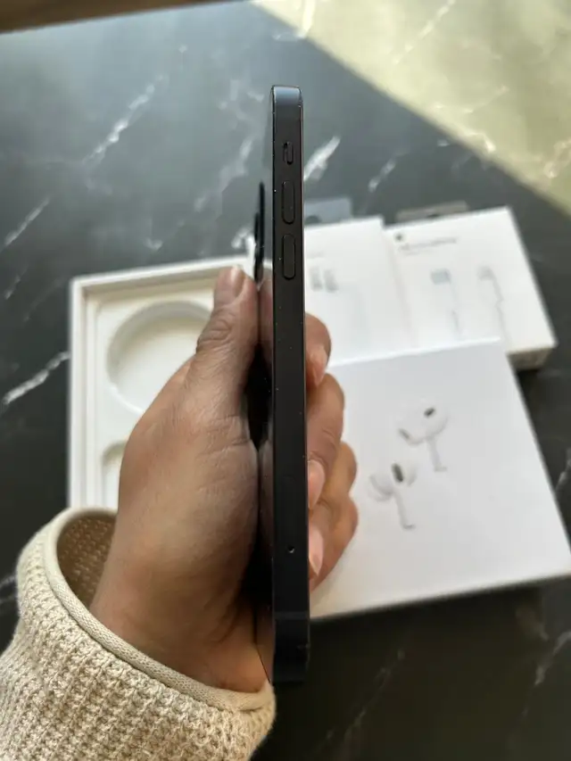 iPhone 12 64gb No Face ID Airpods Pkg/Delivery - Photo 2