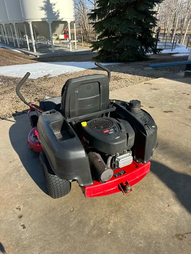 Toro Zero Steer Mower - Photo 4