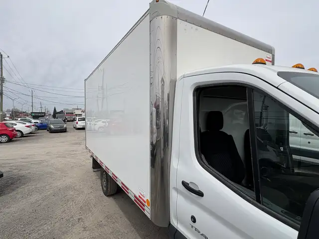 2018 Ford Transit Cutaway T350 à ce Boîte de 14 pi - Photo 20
