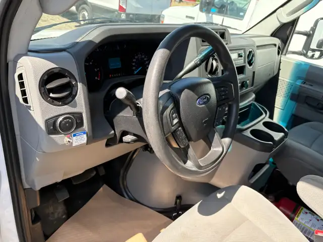 2023 Ford E-450 16' CUBE VAN 'POWER LIFT' CAN LEASE! - Photo 11