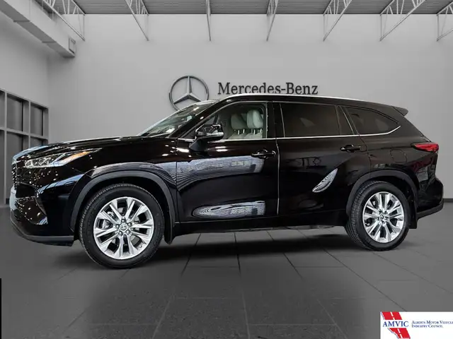 2020 Toyota Highlander Limited AWD One owner! Great value!