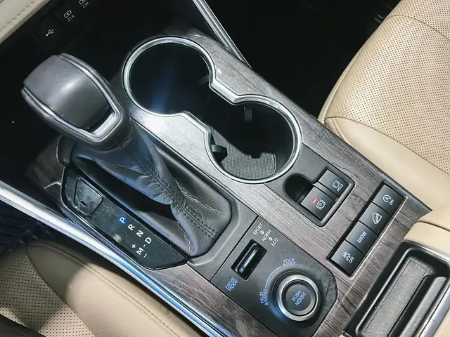 2020 Toyota Highlander Limited AWD One owner! Great value! - Photo 8