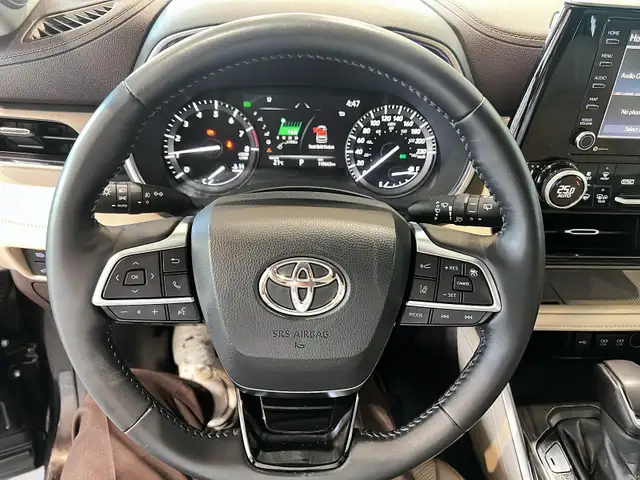 2020 Toyota Highlander Limited AWD One owner! Great value! - Photo 9
