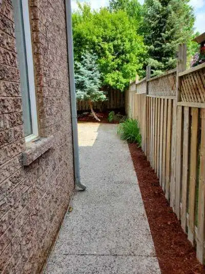 landscaping - Photo 5