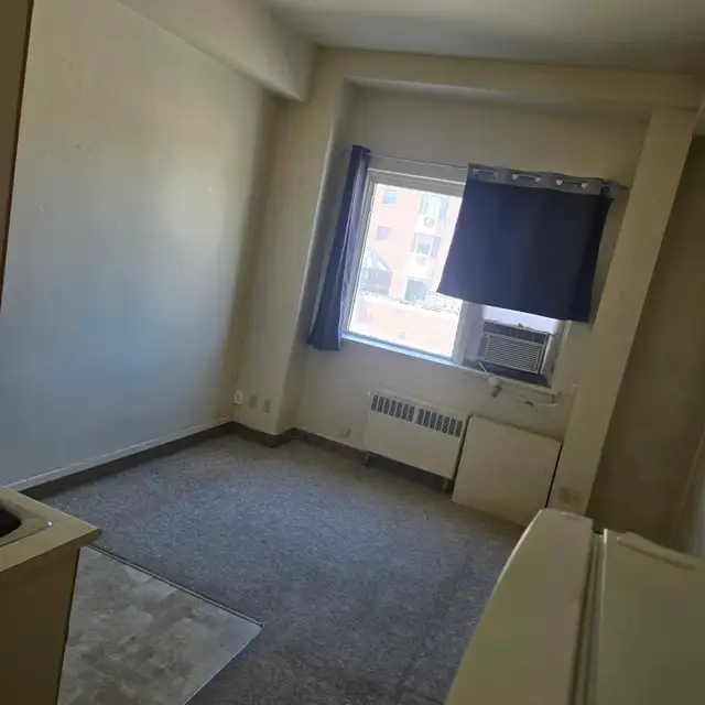 Bachelor apartment - Photo 3