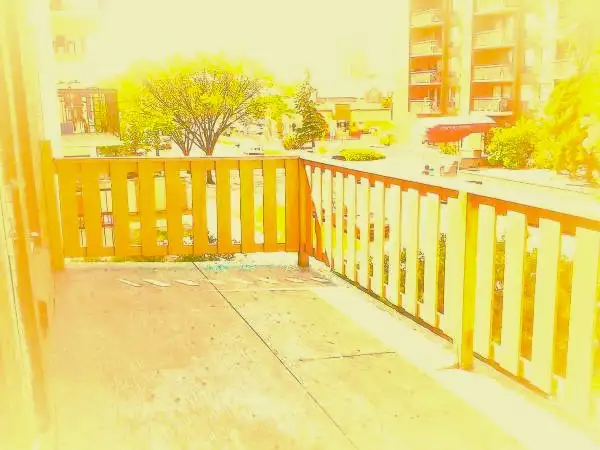 (DOWNTOWN) Private ROOM with own Private DECK, Furnished@2-bdrms - Photo 2