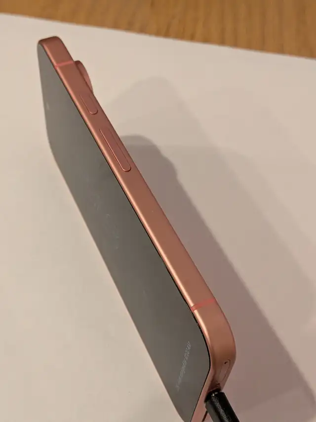 Google Pixel 9 phone, 128GB, mint - Photo 3