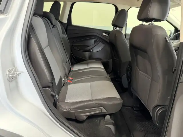 2017 Ford Escape SE / Front Wheel Drive / Heated Seating / r Cam - Photo 8