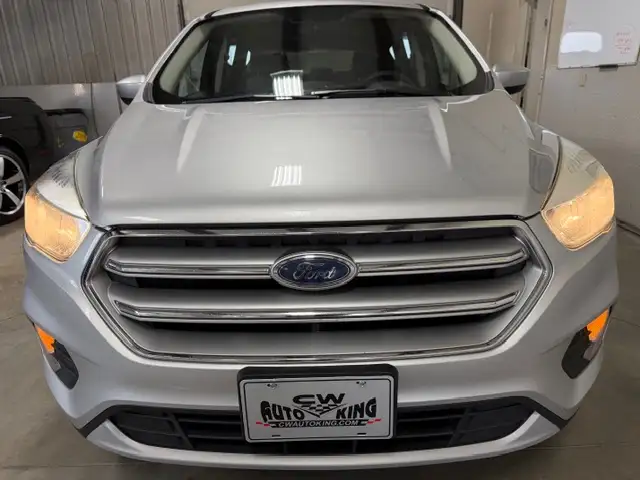 2017 Ford Escape SE / Front Wheel Drive / Heated Seating / r Cam - Photo 20