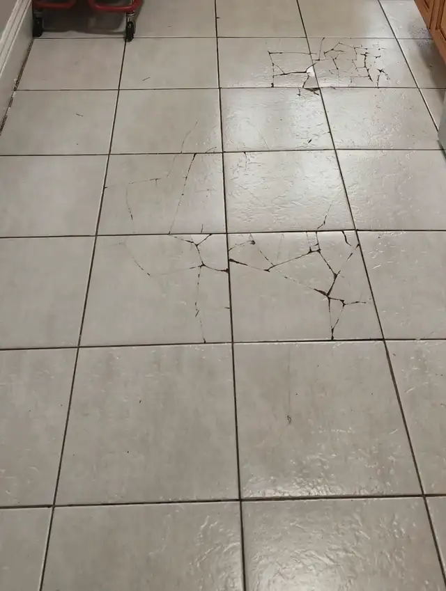 BROKEN TILES REPAIR EXPECT ((Cracked Countertops)) - Photo 2