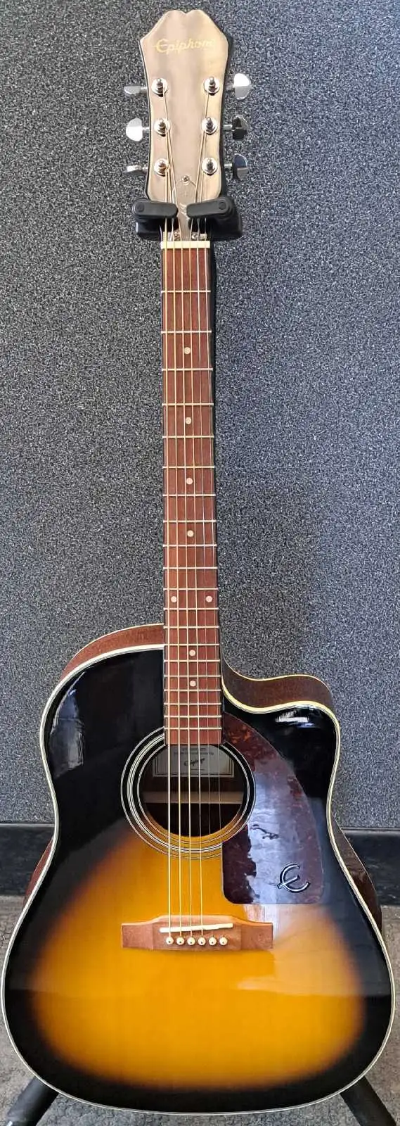 Epiphone J5EC Deluxe Electric-Acoustic Guitar (29834710)