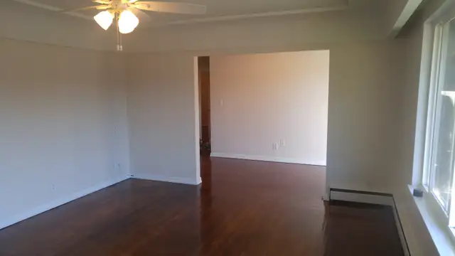 $1,695 / 2br - 1000ft2 - LARGE, BRIGHT, 2 BEDROOM SUITE - Photo 4