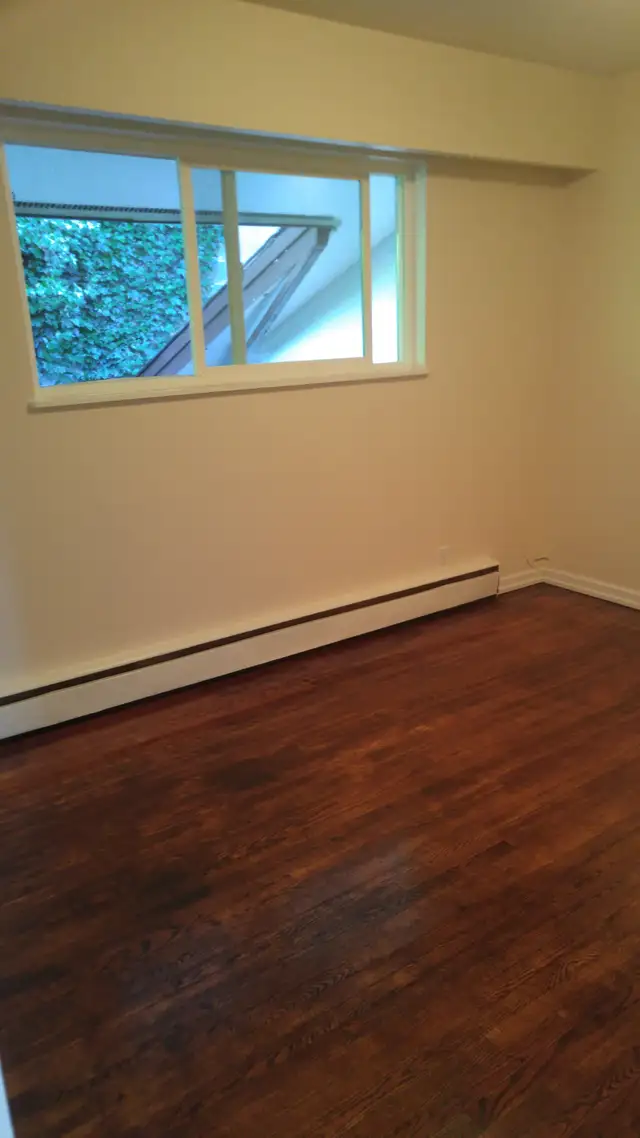 $1,695 / 2br - 1000ft2 - LARGE, BRIGHT, 2 BEDROOM SUITE - Photo 9
