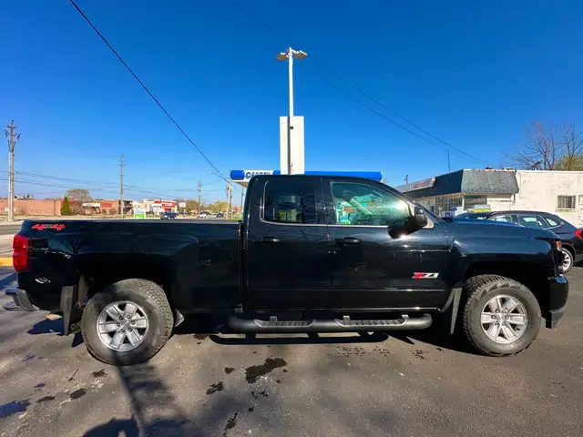 2019 CHEVROLET SILVERADO 1500 LD Z71 LT 4X4 5.3L V8 CERTIFIED - Photo 4