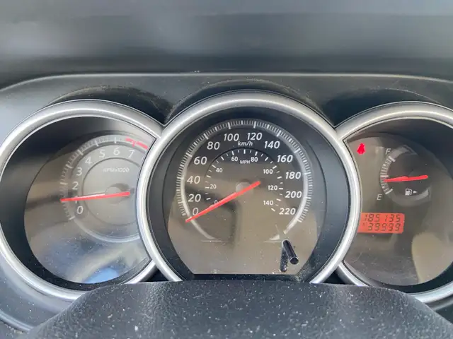 2012 NISSAN VERSA SL HATCHBACK - Photo 8