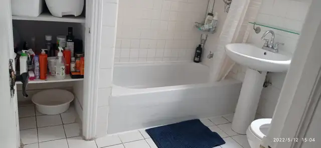 Big room for short term rental, Close metro Monk, All included. - Photo 6