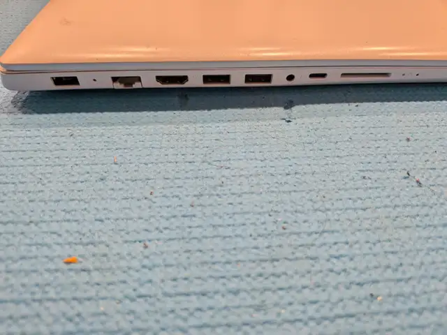 Lenovo Ideapad 330-15ICH i5 8300H 4c/8t with GTX1050 4GB - Photo 2