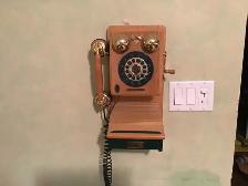 VINTAGE THOMAS COLLECTORS EDITION PUSHBUTTON TELEPHONE