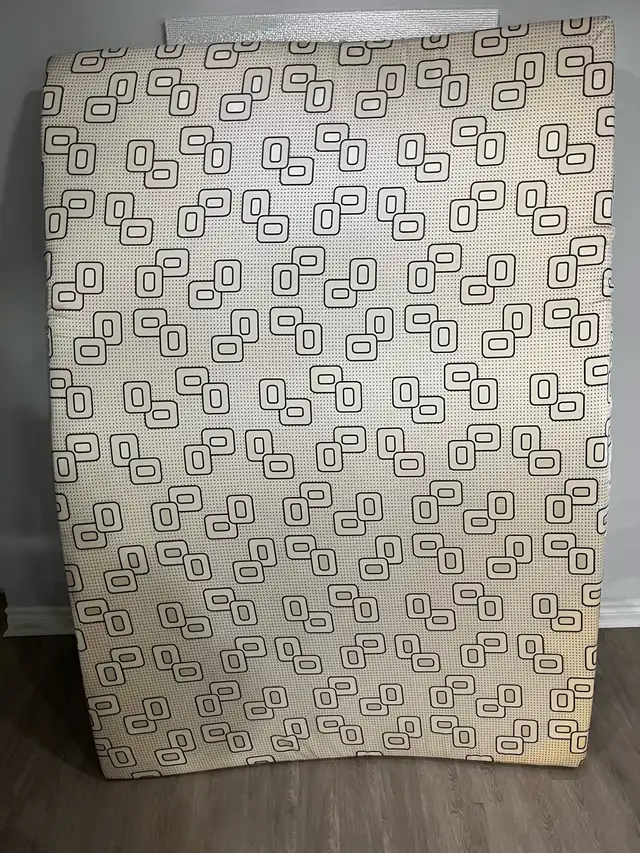 Foldable portable queen mattress