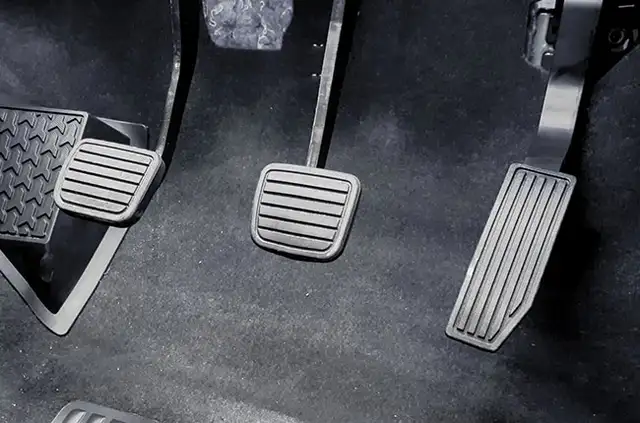 MANUAL SHIFT DRIVING LESSONS TORONTO - Photo 4