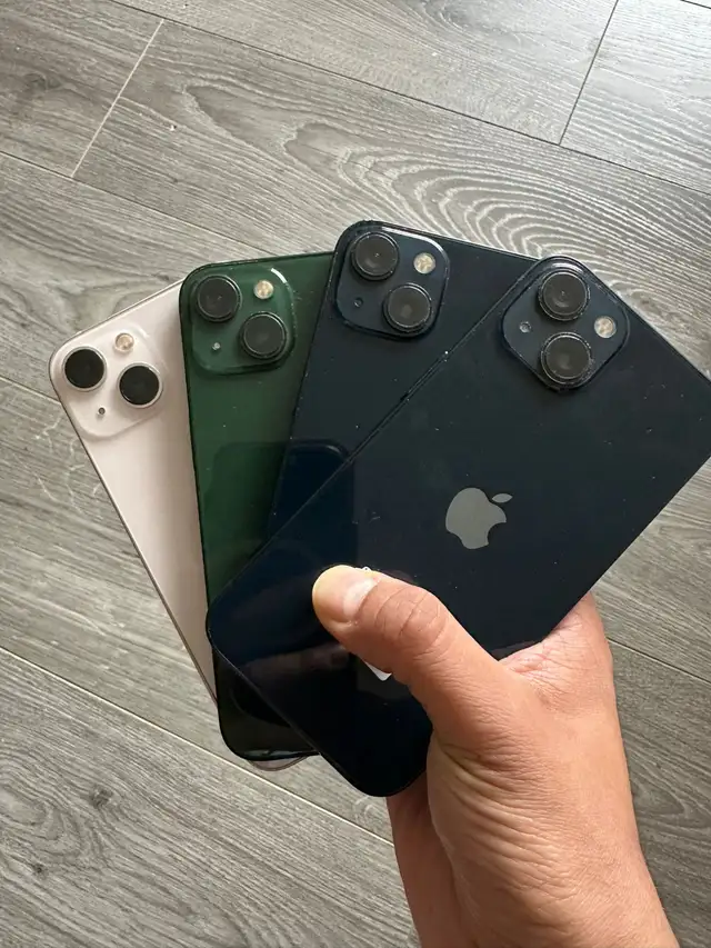 iPhone 13 128gb Airpods/Charger Set/Delivery