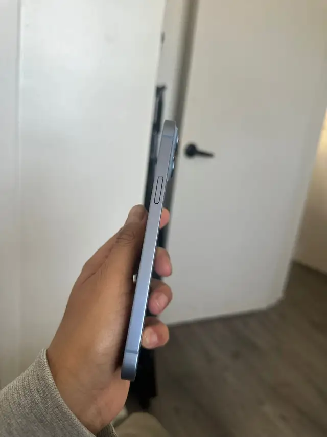 iPhone 14 plus 128gb 88% batt Airpods/Charger Set/Delivery - Photo 3