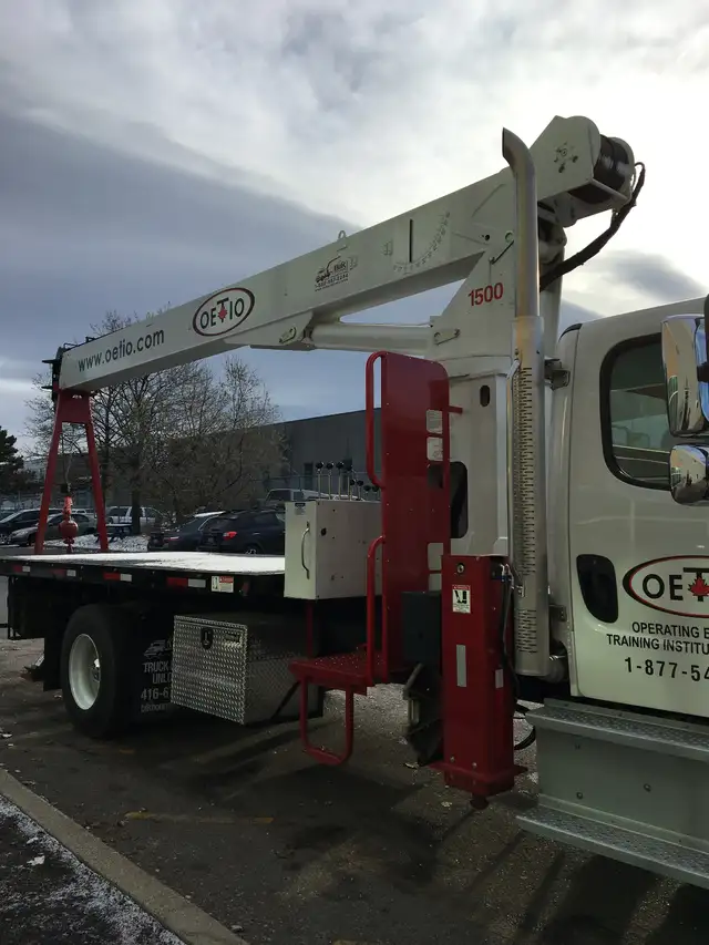 Crane Service - Photo 8