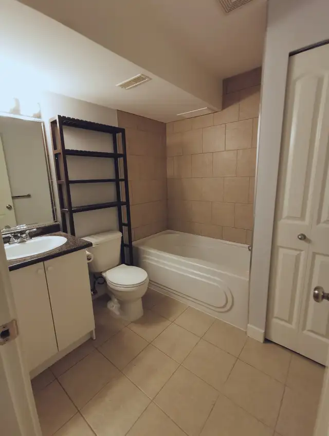 Langley (Walnut Grove) 1bed 1bath basement - Photo 6