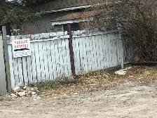 3 min Walk to SAIT - Private parking for rent