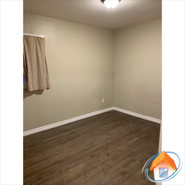 10min walk to McMaster! Reno house for 1 male student rental - Photo 4