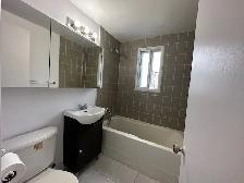 Lager 4 1/2 hardwood floors apartment in Lachine for Rent !! - Photo 6