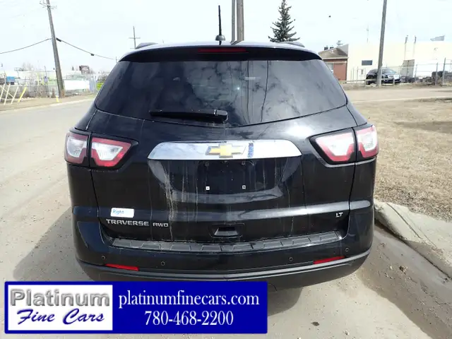 2017 Chevrolet Traverse LT AWD - Photo 5