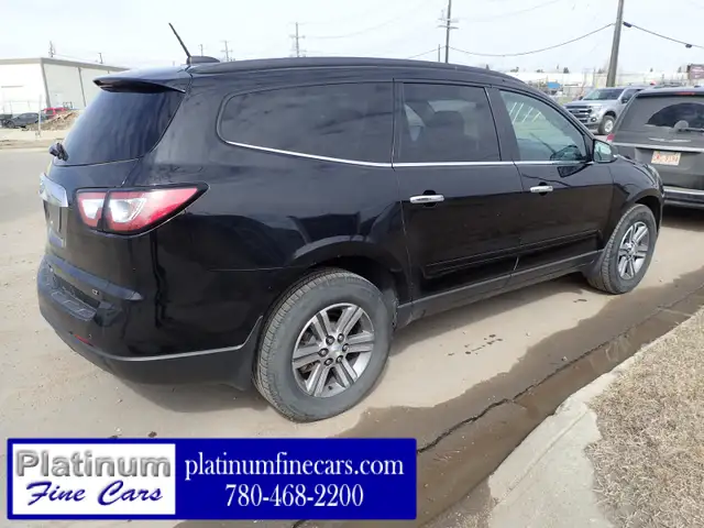 2017 Chevrolet Traverse LT AWD - Photo 6