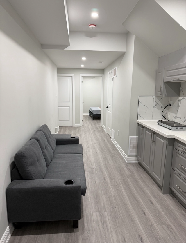 1 Room For Rent In a Basement - Photo 3