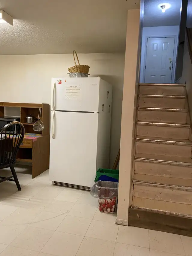 4 mins walk to Lions Park CTrain / North Hill Mall/Near Downtown - Photo 2