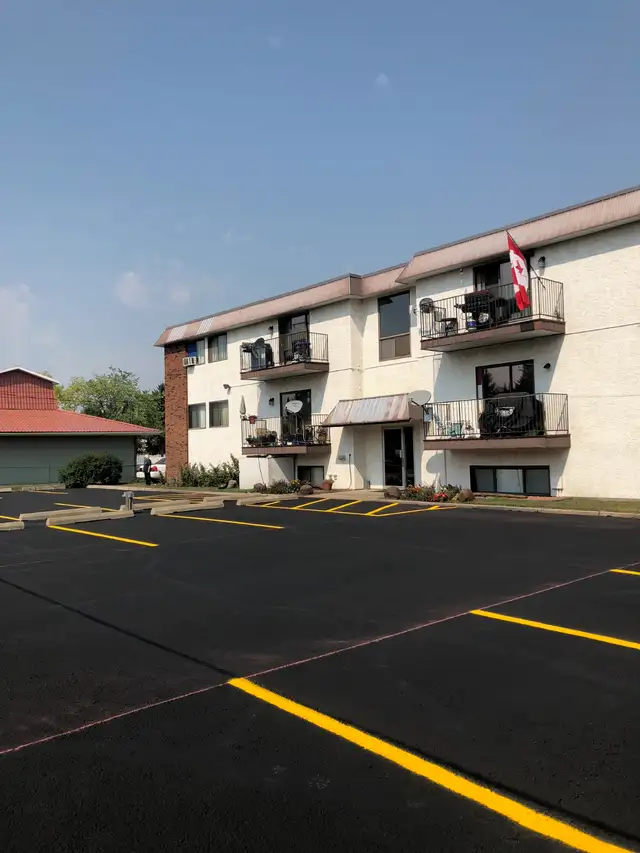 Driveway Sealcoating - Photo 4