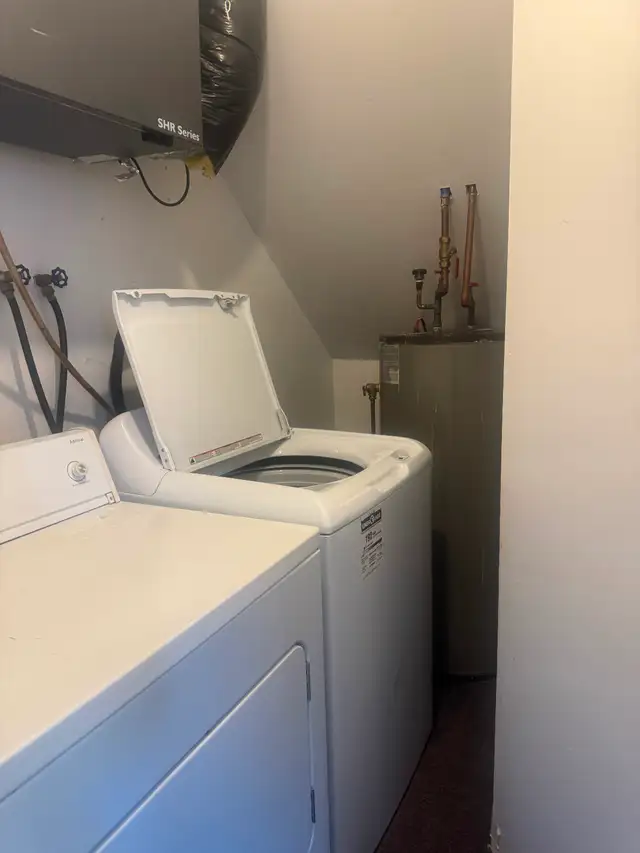 Sunnyslope Area-2 bedroom apt - Photo 5