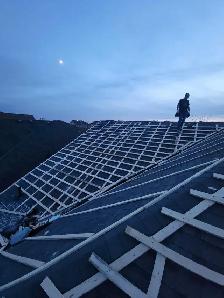 Experienced Roofing Helper Needed/Must Have a Car/$25h