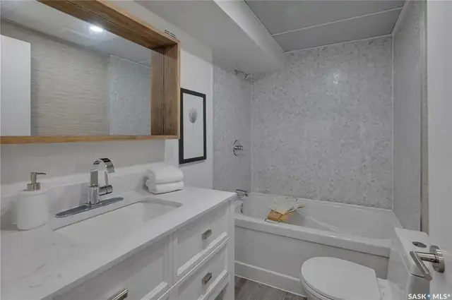 Two Bedroom Basement Suite in Sutherland - Photo 5