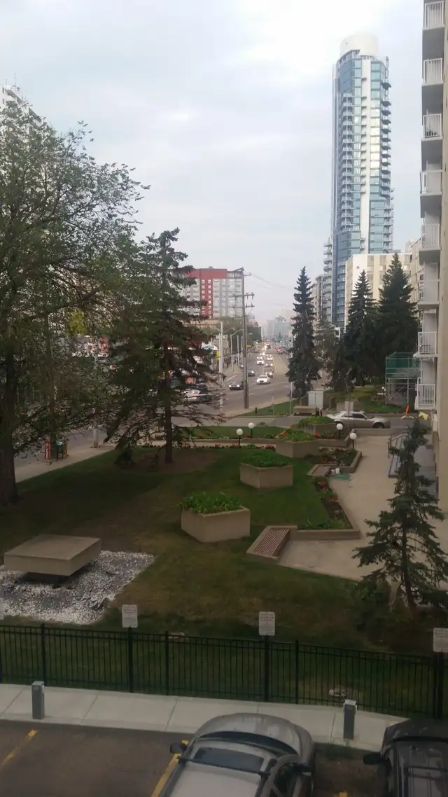 ONE BEDROOM APARTMENT  ON JASPER AVE. - Photo 7