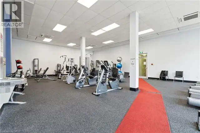 Room for rent in Hamilton, ON - Photo 6