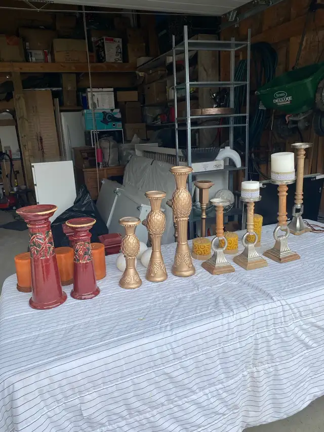 Floor and Table Candleholders - Photo 2