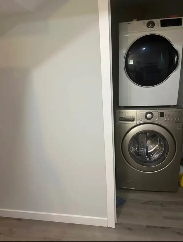 RENT A ROOM AT YONGE AND STEELES NEAR CENTER POINT MALL - Photo 8