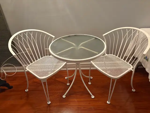 Patio set -wrought iron