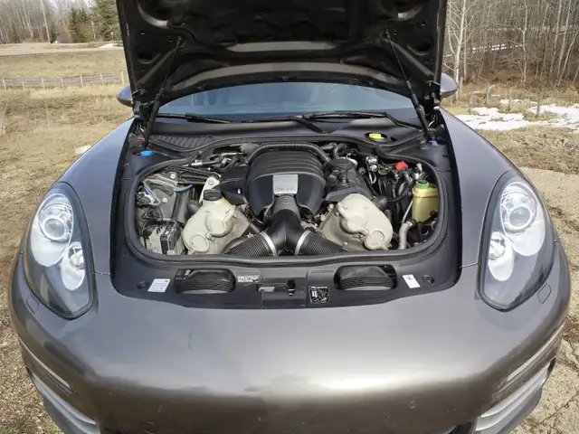 2014 Porsche Panamera – AWD | Well-Maintained  | price lowered - Photo 6