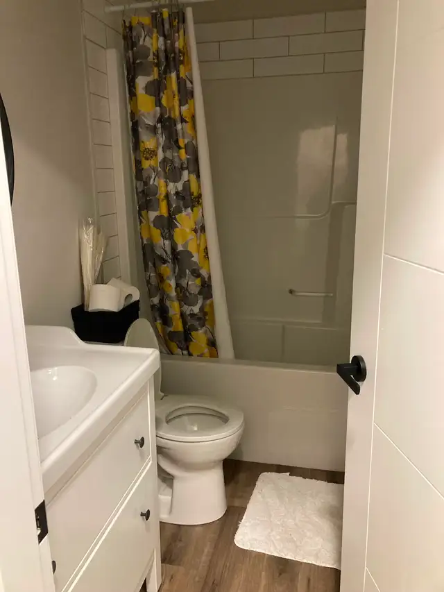 Room for rent /working professionals/ - Photo 4