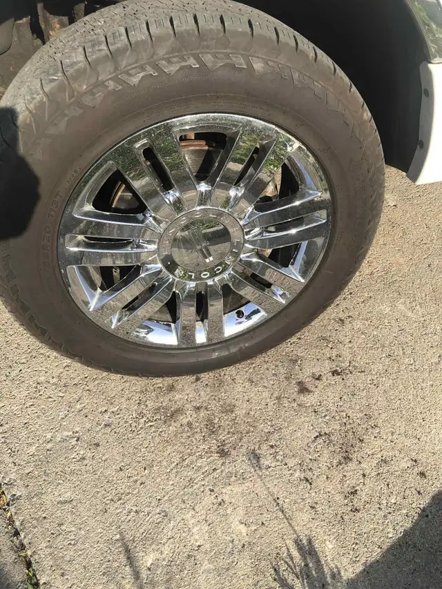 Lincoln Navigator - Photo 3