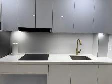 Downtown Toronto one newly renovated studio available May 1st - Photo 6
